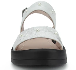 Женские белые босоножки Dakkem