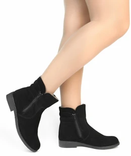 Женские черные ботинки Rieker (Натуральный мех)