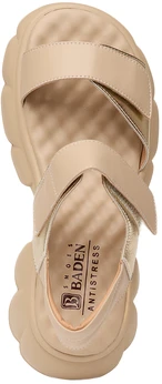 Женские бежевые босоножки Baden