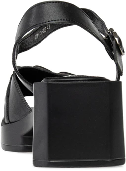 Женские черные босоножки Baden