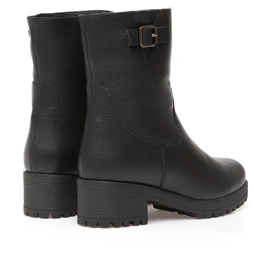 Женские черные полусапоги Janita (Натуральный мех)