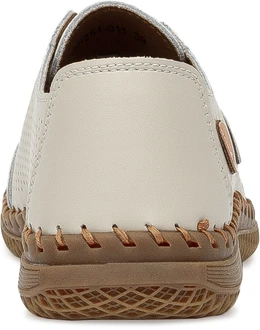 Женские бежевые полуботинки Baden