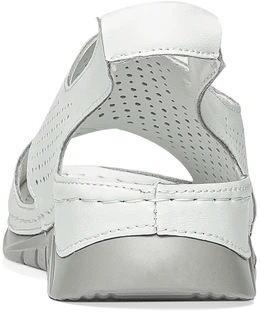 Женские белые босоножки Baden