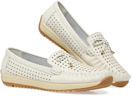 Женские бежевые мокасины Baden