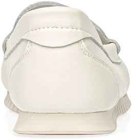 Женские бежевые мокасины Baden