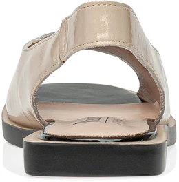 Женские бежевые босоножки Baden