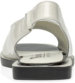 Женские белые босоножки Baden