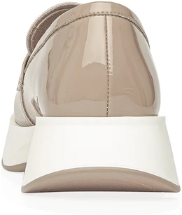 Женские бежевые лоферы Lavida