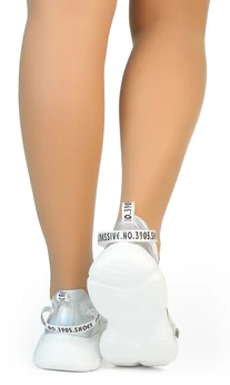 Женские белые кроссовки Francesco Donni