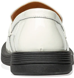 Женские белые лоферы Wilmar