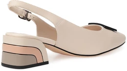 Женские бежевые босоножки Baden