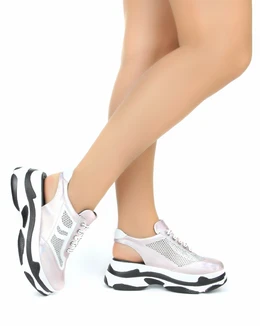 Женские серебряные кроссовки Mabu