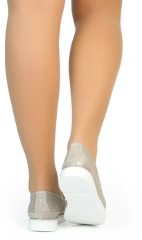 Женские бежевые туфли Tofa