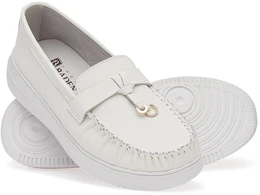 Женские бежевые мокасины Baden