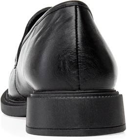 Женские черные лоферы Romer