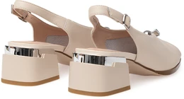 Женские бежевые босоножки Baden