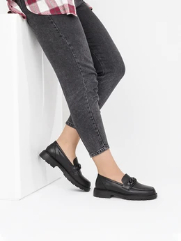 Женские черные лоферы Baden