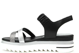 Женские черные босоножки Marco Tozzi