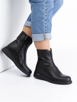 Женские черные ботинки Baden (Натуральная шерсть)