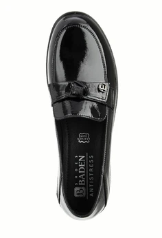 Женские черные лоферы Baden