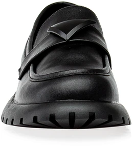 Женские черные лоферы Baden