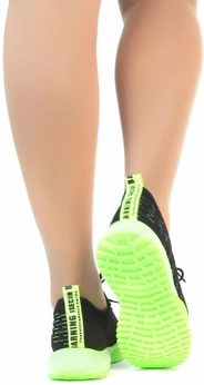 Женские черные кроссовки Baden