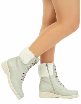 Женские бежевые ботинки Janita (Натуральный мех)