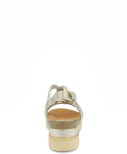 Женские золотистые босоножки Marco Tozzi