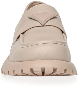 Женские бежевые лоферы Baden