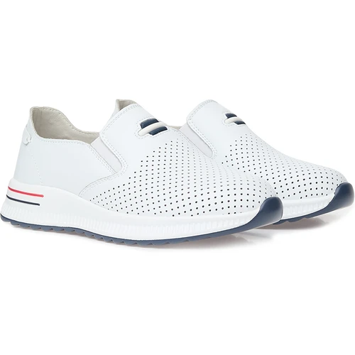 Женские белые слипоны ALEXIA LEVINI