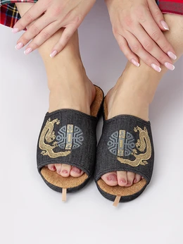 Женские черные тапочки Baden