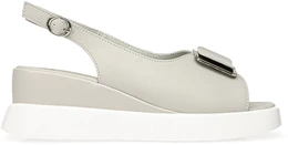 Женские бежевые босоножки Baden