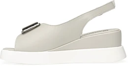 Женские бежевые босоножки Baden