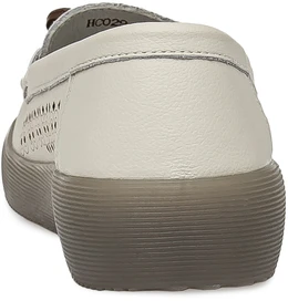 Женские бежевые мокасины Baden