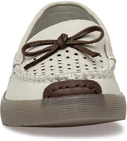 Женские бежевые мокасины Baden