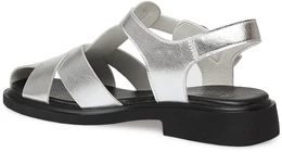 Женские серебряные босоножки Baden