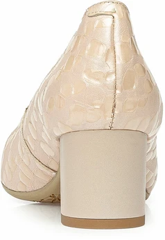 Женские розовые туфли Bonty